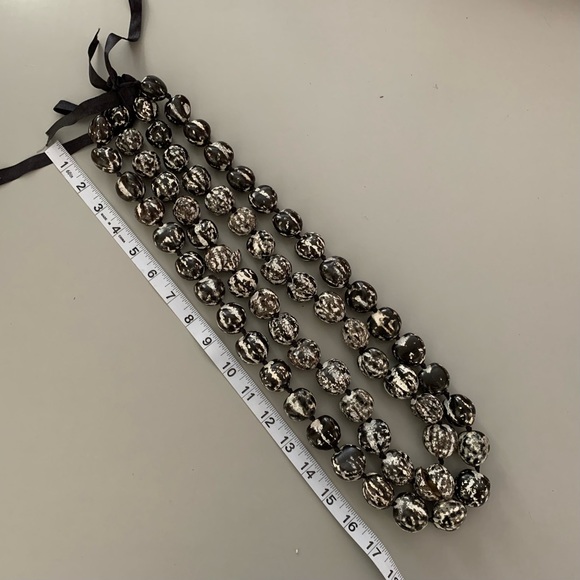 🔥5/$20🔥 Kukui Nut Hawaiian Leis set of 2 - Picture 3 of 9